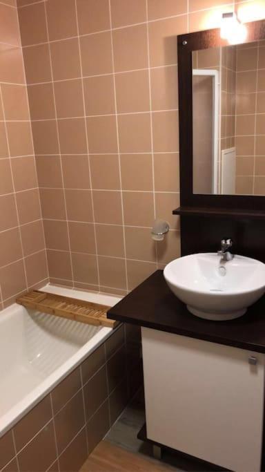 Au Bout Du Bois Piscine Sauna Hammam Accessible En Saison Et Le Logement Accessible Toute L Annee Les Déserts Exterior foto